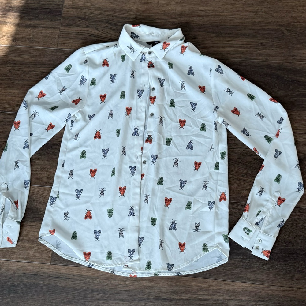 Bug insect button up